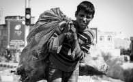 بار سنگین فقر بر شانه های نحیف کودکان کار/قربانیان کوچکی که این روزها بی نان شده اند