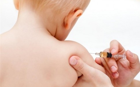 زنگ خطر فلج اطفال و سرخک در سیستان و بلوچستان/ واکسن گریزی والدین ایمنی فرزندان را نشانه می رود
