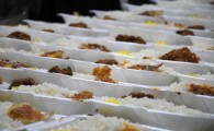 طبخ و توزیع ۱۱۰ هزار پرس غذای گرم بین نیازمندان