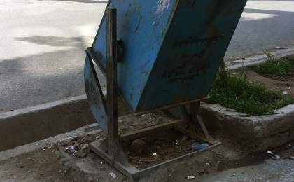 اپیدمی سرقت اموال عمومی در سراوان به سطل‌های زباله رسید