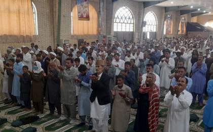 نماز عید فطر در مصلی امام علی(ع) شهرستان دلگان برگزار شد