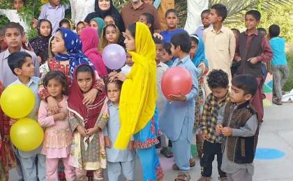 ایستگاه شادمانه کودکانه در شهر گلمورتی دلگان  