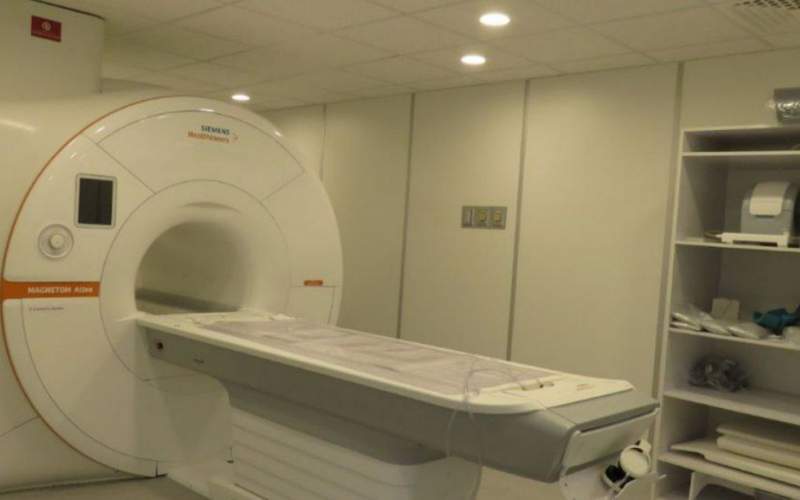 اولین دستگاه‌ MRI فوق پیشرفته کشور در خاش وارد مدار سلامت شد