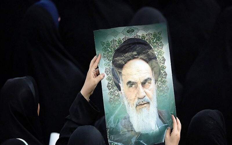 امام ‌خمینی (ره) احیاگر مسیر حقیقت انقلاب بود
