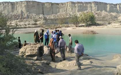 آغاز طرح اضطراری برقراری آب در ۲۸ روستای سیل‌زده زرآباد